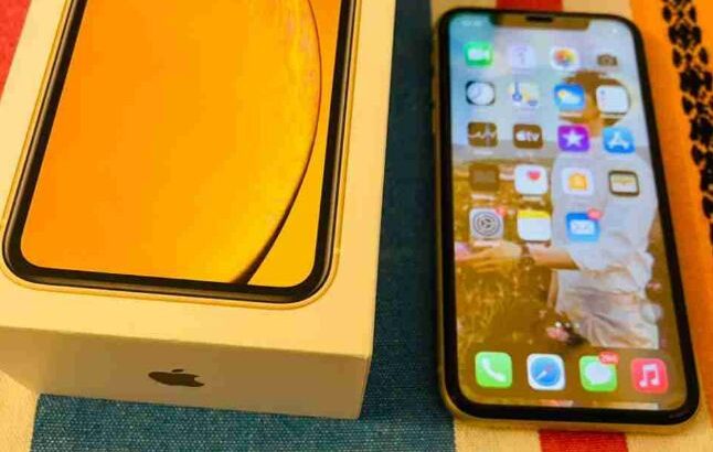 Apple Iphone XR For Sale (64GB)