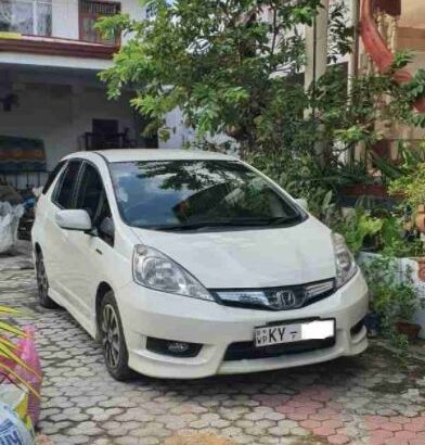 Honda DAA-GP2 Fit Shuttle Car For Sale (2014)