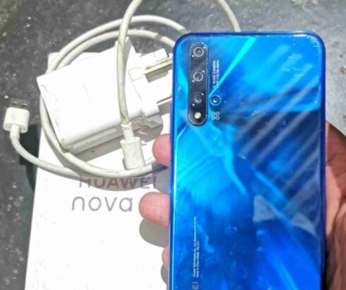 Huawei Nova 5t Phone For Sale (Used)